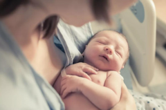 试管婴儿移植20天出血伴腹痛